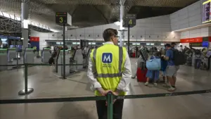 Le gouvernement va à nouveau prolonger les licences de 'handling' de Menzies.