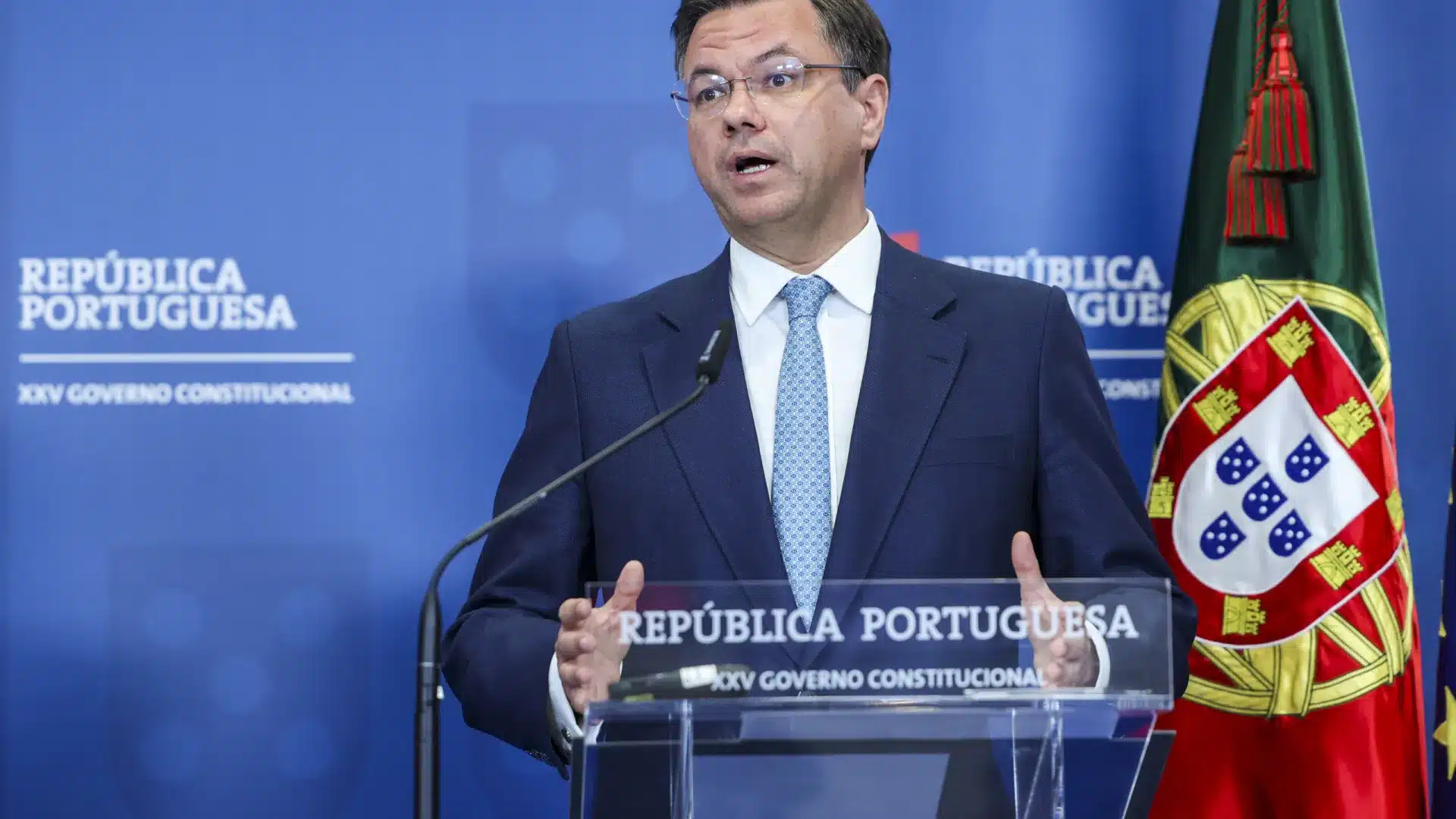 Le gouvernement veut exempter de visa préalable du TdC les contrats jusqu'à 10 millions.