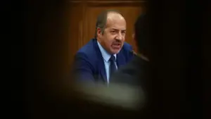 Le gouverneur de la BdP a acheté des actions de Galp et de Jerónimo Martins déjà en fonction.