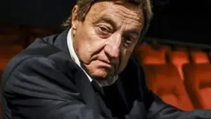 Le metteur en scène Carlos Avilez honoré le jour de son 91e anniversaire