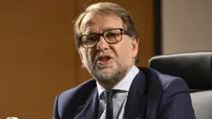 Le ministre de l'Administration Intérieure anticipe un été "très compliqué".