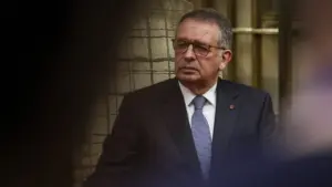 Le Président exprime sa profonde tristesse pour la mort de Maria Emília Brederode dos Santos.