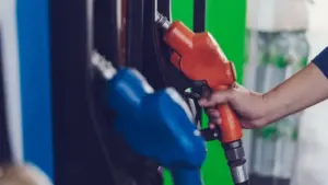 Le prix des carburants va baisser. Combien ? Voyons voir.