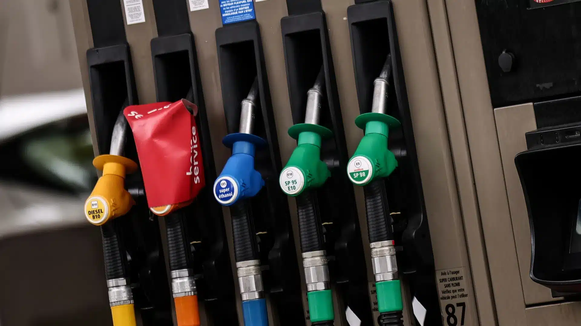 Le prix du pétrole monte et les actions asiatiques chutent après une nouvelle menace de Trump.