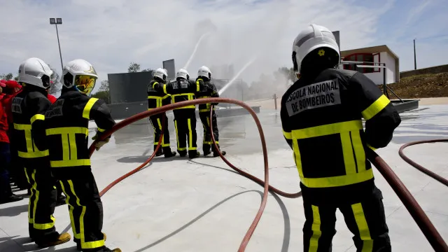 L'École Nationale des Pompiers lance un cours en ligne pour tous les citoyens.