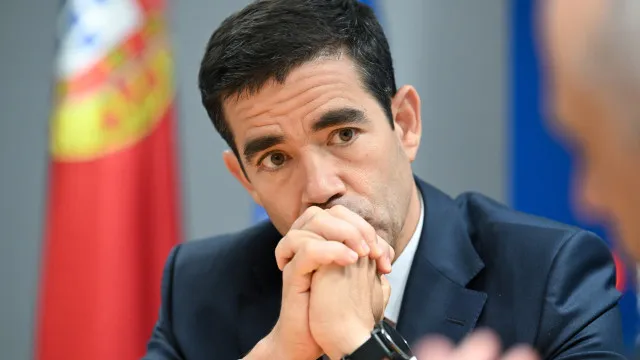 Leitão Amaro dit que l'État peut aider les médias sans s'immiscer.