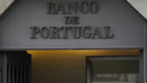 L'émission nette de billets diminue et celle de pièces augmente en 2025.