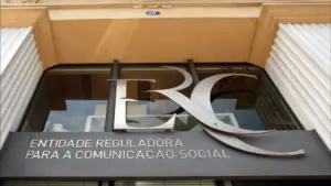 L'ERC renforce son engagement pour la protection des mineurs dans le numérique en partenariat avec NOVA.