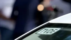 Les chauffeurs et opérateurs TVDE reprennent aujourd'hui les manifestations.