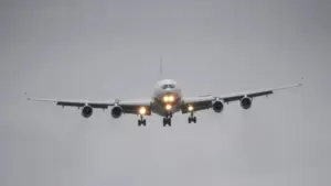 Les compagnies aériennes admettent des annulations et une augmentation des prix si la crise persiste.