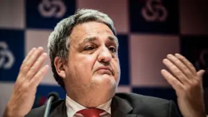 Les "institutions faibles" contribuent à des "politiques plus injustes".