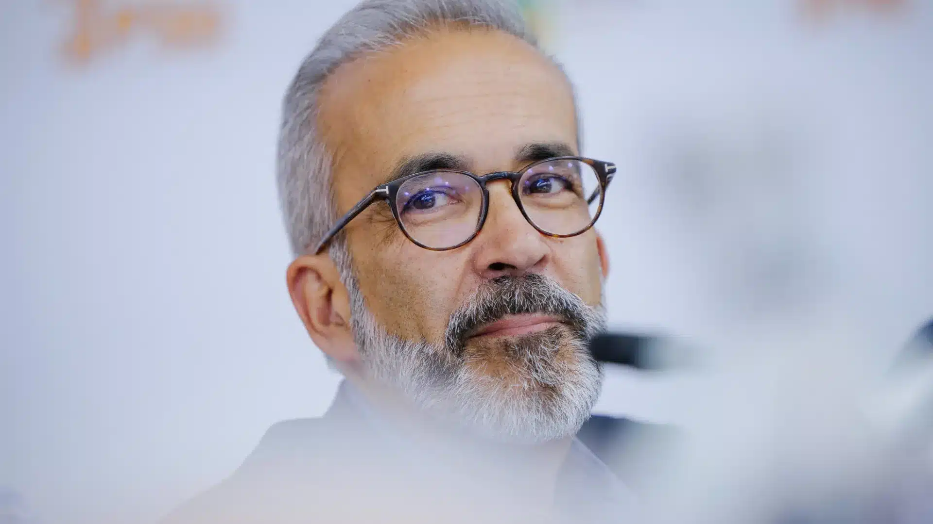 Les Népalais risquent l'expulsion en raison d'une fraude. Homologue demande de l'aide à Rangel.