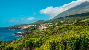 Les niveaux d'alerte sismo-volcanique sur l'île de Terceira restent à V2.