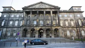 L'Hôpital Santo António confirme qu'il prépare une unité pour les valves aortiques.