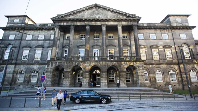 L'Hôpital Santo António confirme qu'il prépare une unité pour les valves aortiques.