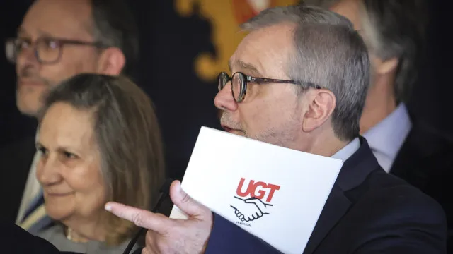 L'UGT décide de la direction des modifications de la loi du travail (les employeurs ont donné le feu vert)