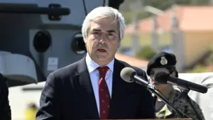 Melo prévoit la signature de contrats dans le cadre des prêts SAFE en mai.