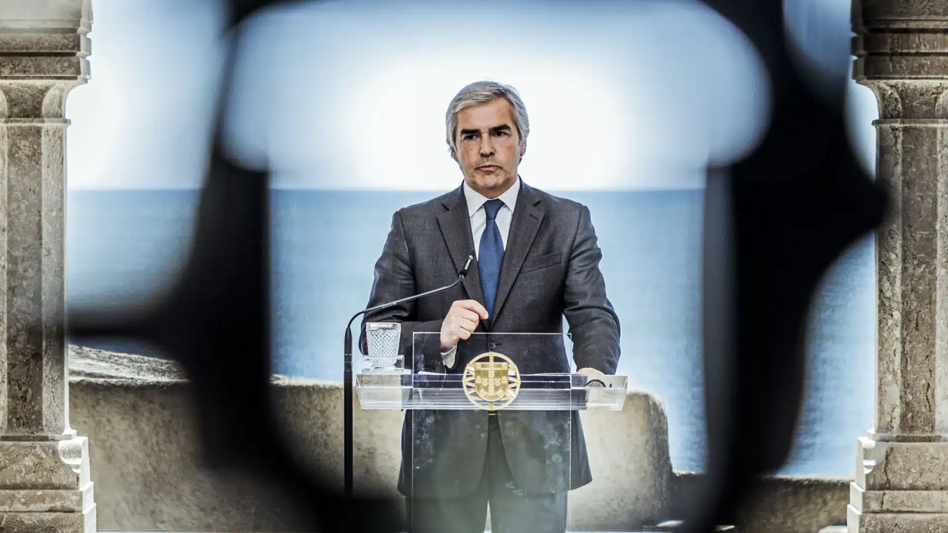 Melo souligne "incertitude" et parle de "choc" des relations transatlantiques