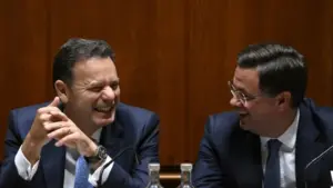 Modifications à la proposition de réforme de l'État ? Les partis n'ont pas encore demandé.