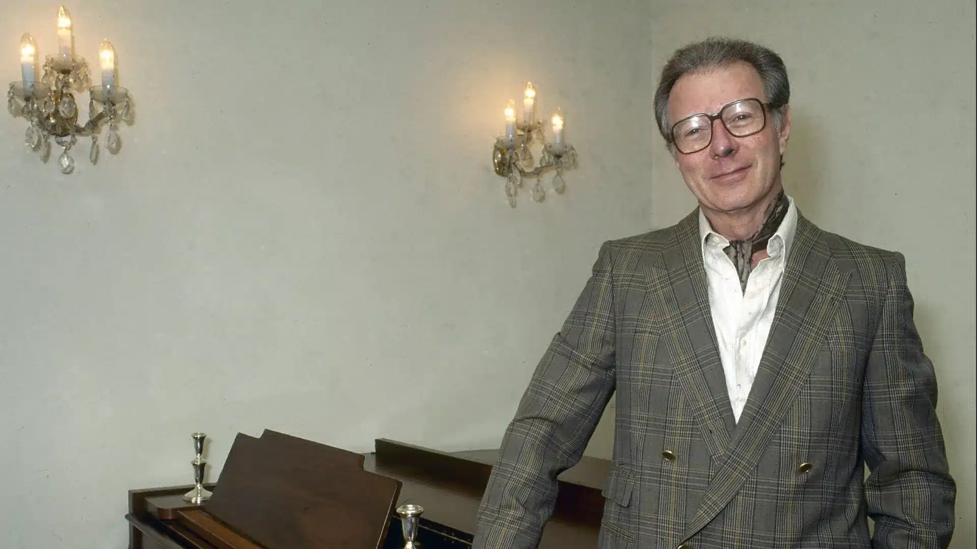 Morreu Álvaro Cassuto, "l'un des chefs d'orchestre portugais les plus réputés".