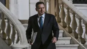 Musée sur le 25 avril ? "Il y aura ce qui est en discussion."