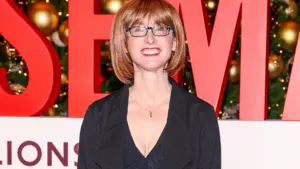 Mystère élucidé : l'auteure de "La Servante" révèle la véritable identité