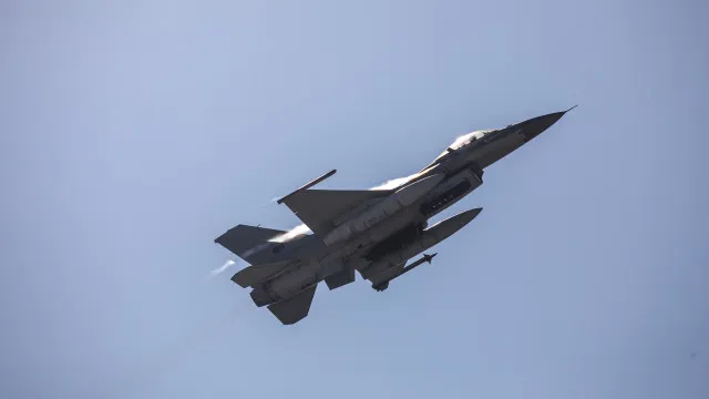 Mystère résolu. Le grondement entendu à Figueira a été provoqué par des F-16M.