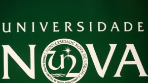 Nova de Lisboa inaugure à Macao un laboratoire sino-portugais d'optoélectronique.