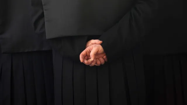 Opération Lex : Un avocat accuse le juge d'agir illégalement en empêchant une manifestation.