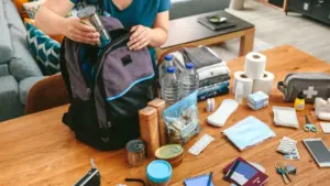 Panne d'électricité. Créer et maintenir un kit d'urgence : Rappelez-vous comment