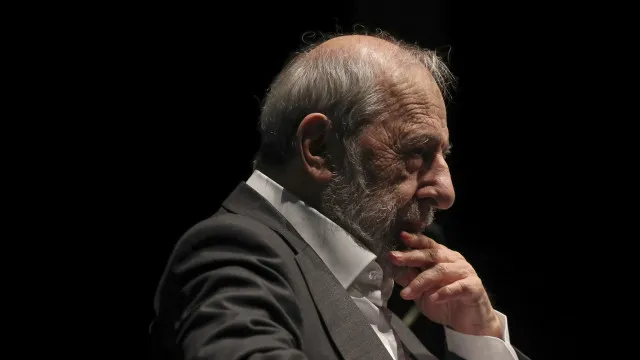 Patrícia Reis signe "La Dernière Leçon d'Álvaro Siza Vieira".