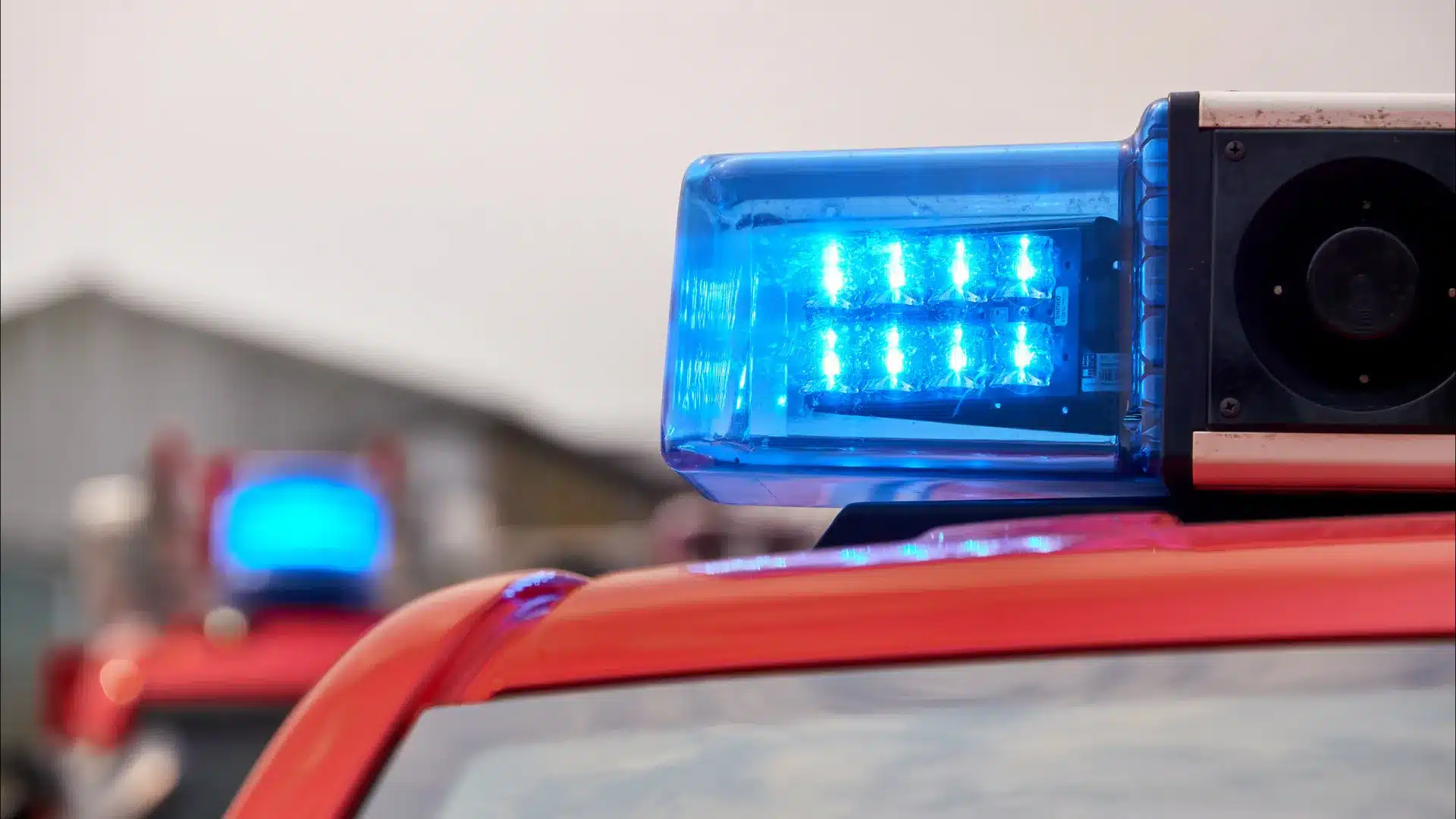 Quatre personnes déplacées après un incendie qui a détruit quatre maisons à Custóias.