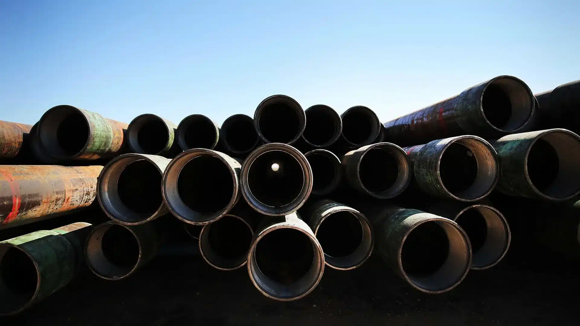 Repsol, Eni et Sonatrach découvrent de nouveaux gisements de pétrole et de gaz.