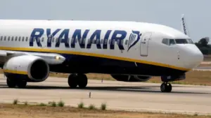 Ryanair fermera sa base à Berlin en raison de l'augmentation des taxes aéroportuaires.