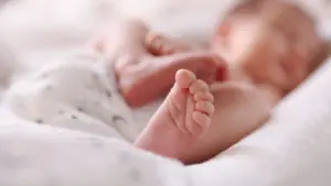 Savez-vous qu'il existe une Allocation d'Assistance à la Naissance d'un Petit-enfant ? Nous expliquons