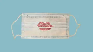 "Saviez-vous que baiser donne aussi son nom à une maladie" Les explications du SNS