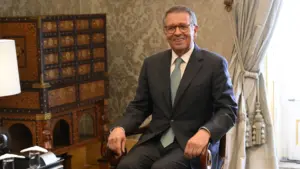 Seguro a investi le nouveau secrétaire d'État à la Gestion de la Santé.