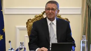 Semaine décisive pour la loi du travail ? Seguro essaie de créer des ponts en un seul jour.