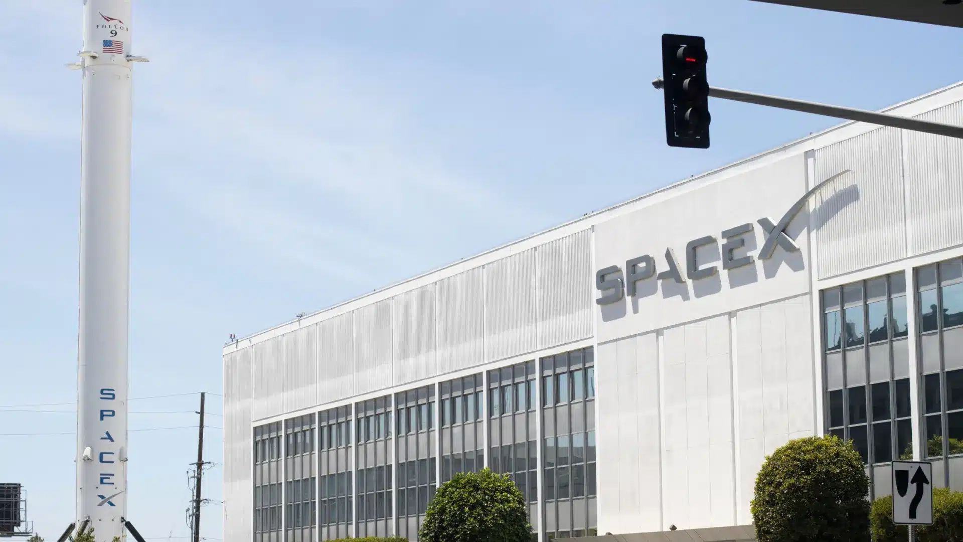SpaceX présente une demande d'entrée en bourse.