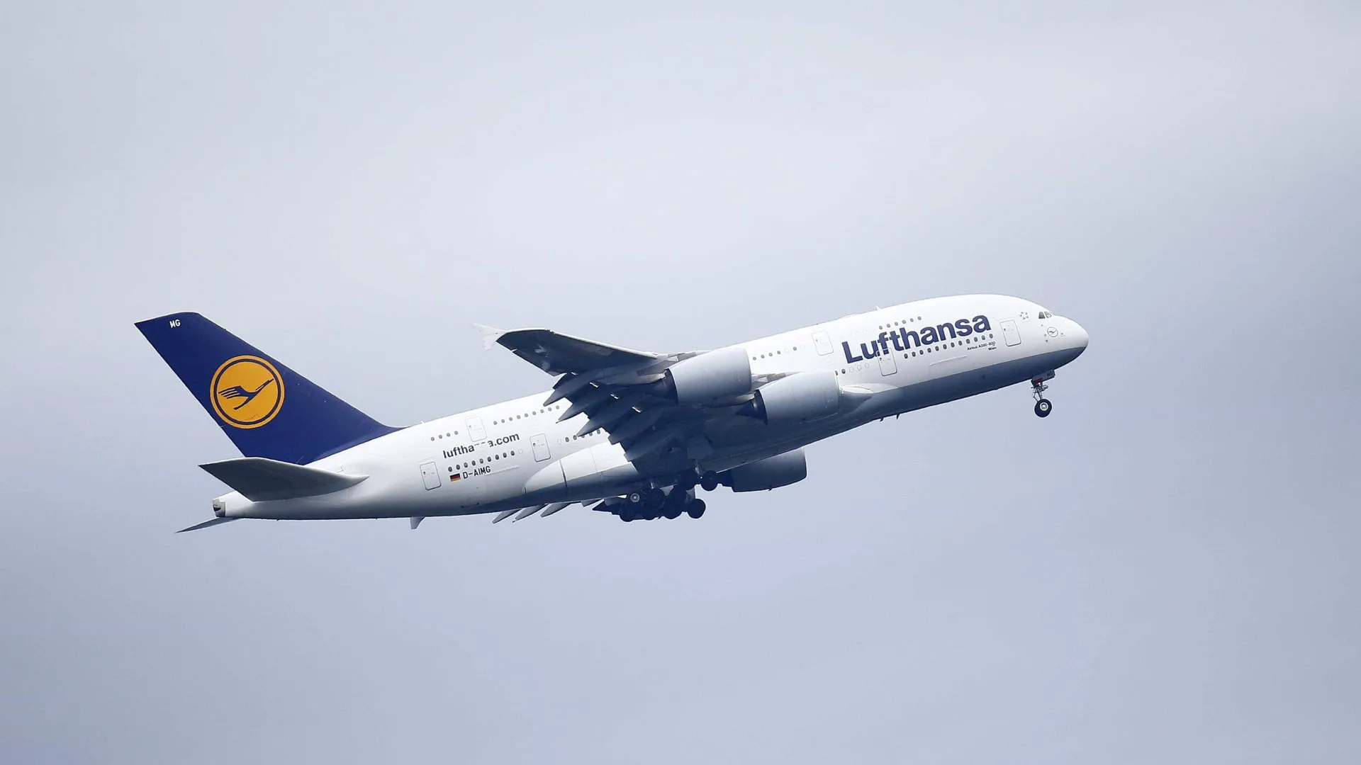 Syndicat allemand des pilotes organise une nouvelle grève chez Lufthansa le lundi et mardi.