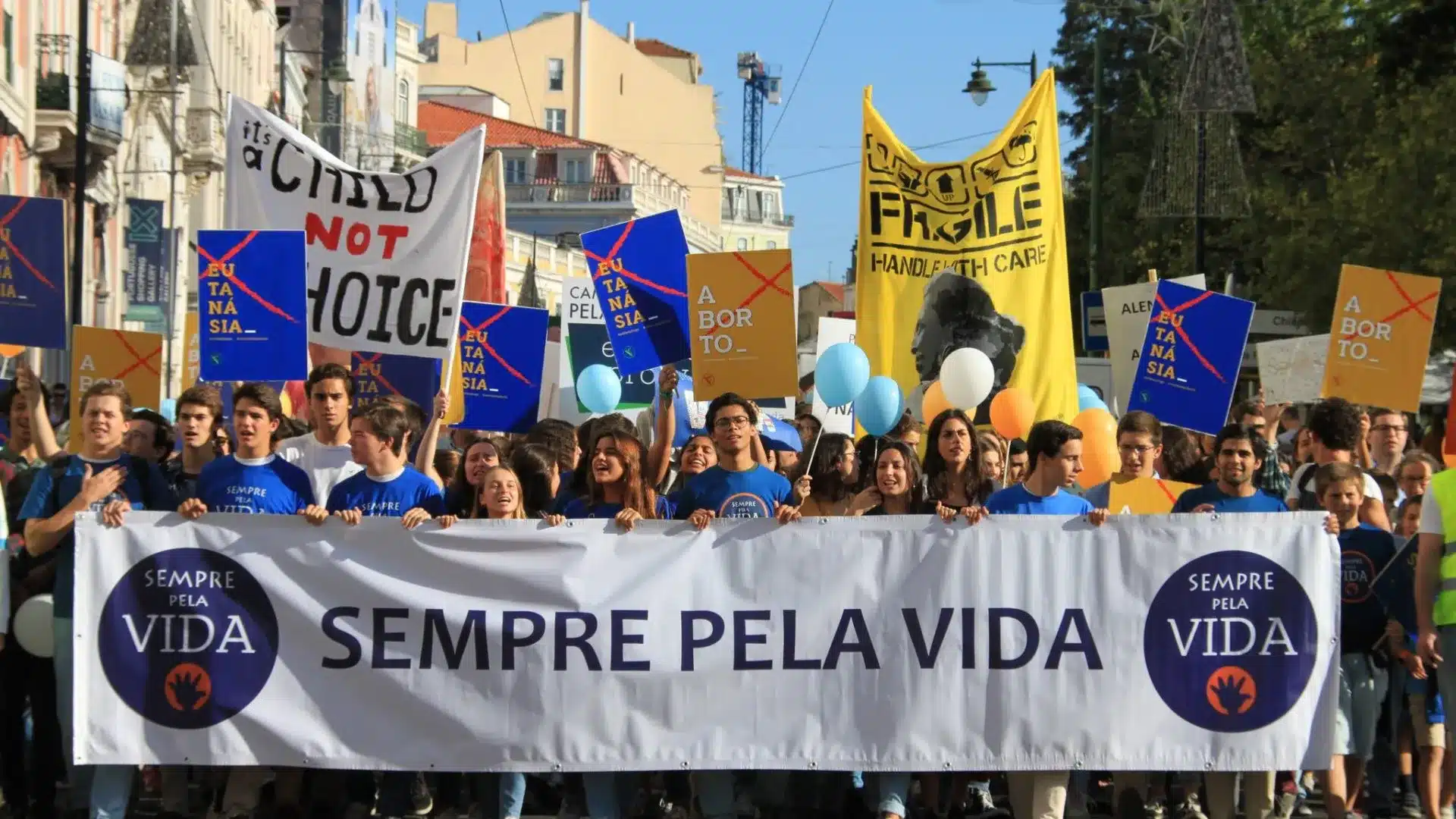Terrorisme ? Le MP attribue le cas du cocktail molotov lors de la Marche pour la Vie à la Police judiciaire.