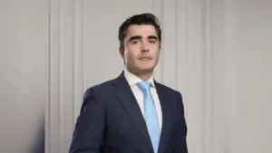 Tribunal transforme l'assignation à résidence d'Abreu dos Santos. "Risque de récidive"