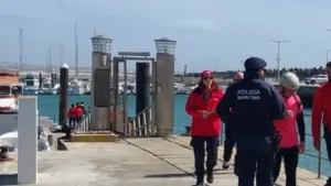 Trois personnes secourues de l'eau sur la plage de Peralta à Lourinhã.