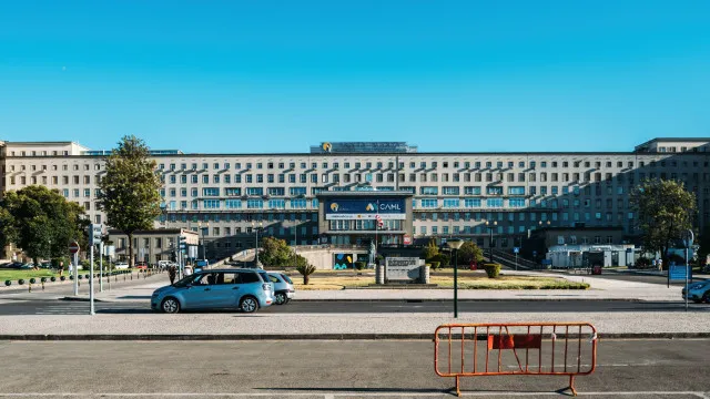 « Troubles », « attitude agressive », « menace ». Femme arrêtée à Santa Maria