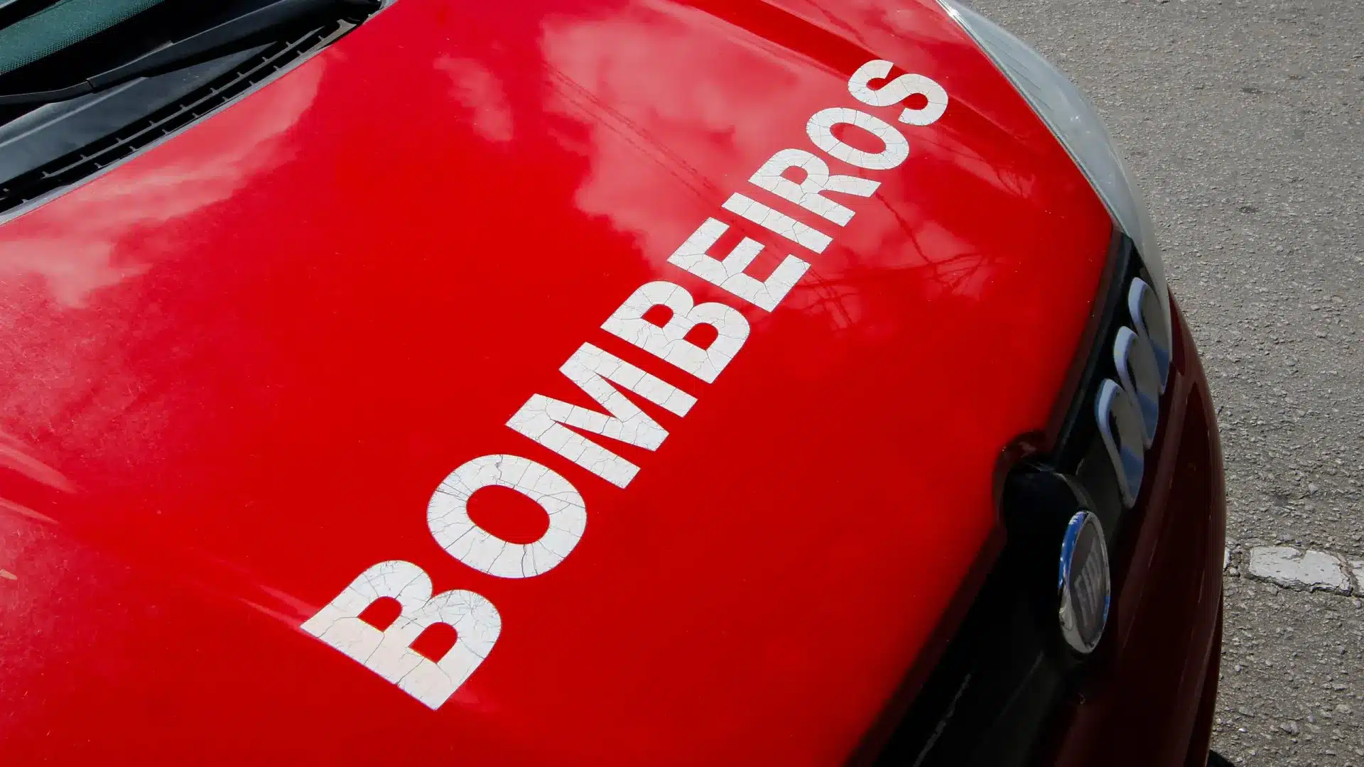 Un homme de 32 ans meurt après être tombé d'un toit à Caldas da Rainha.