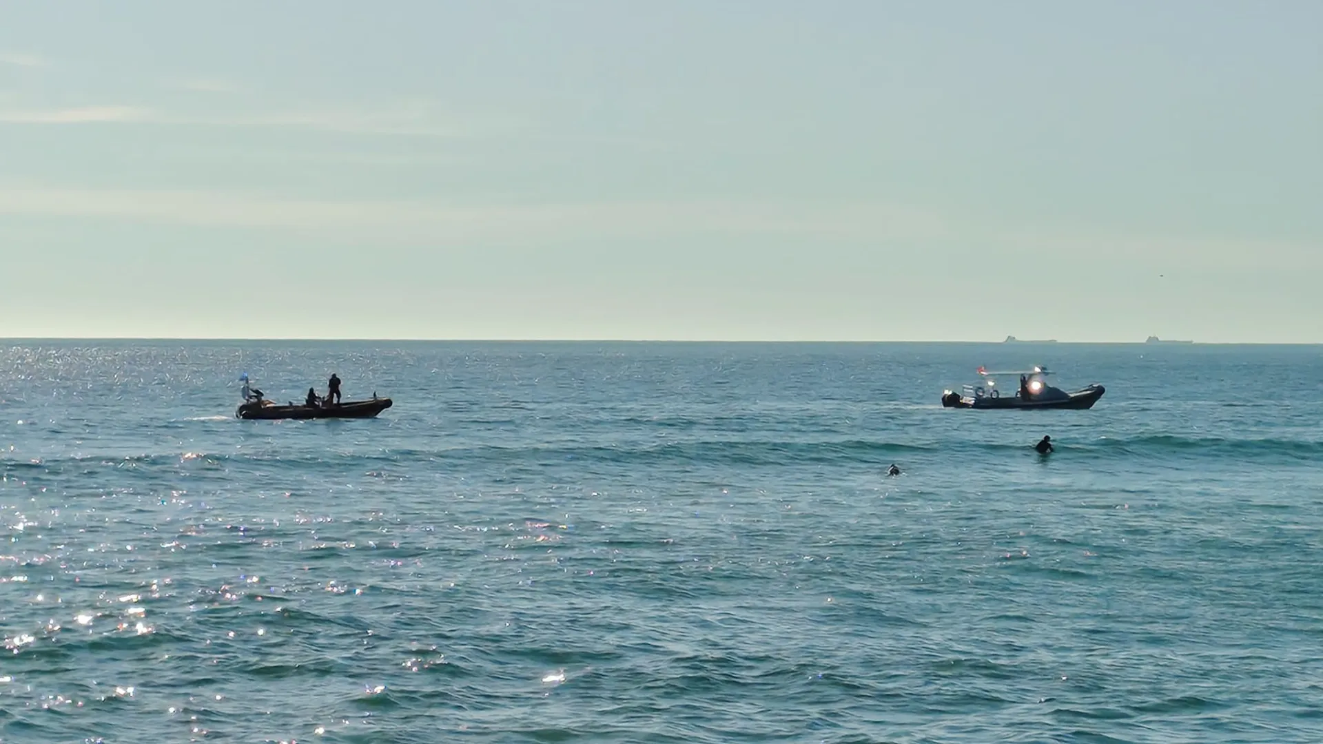Un jeune de 17 ans a disparu à Costa da Caparica. Des recherches sont en cours.