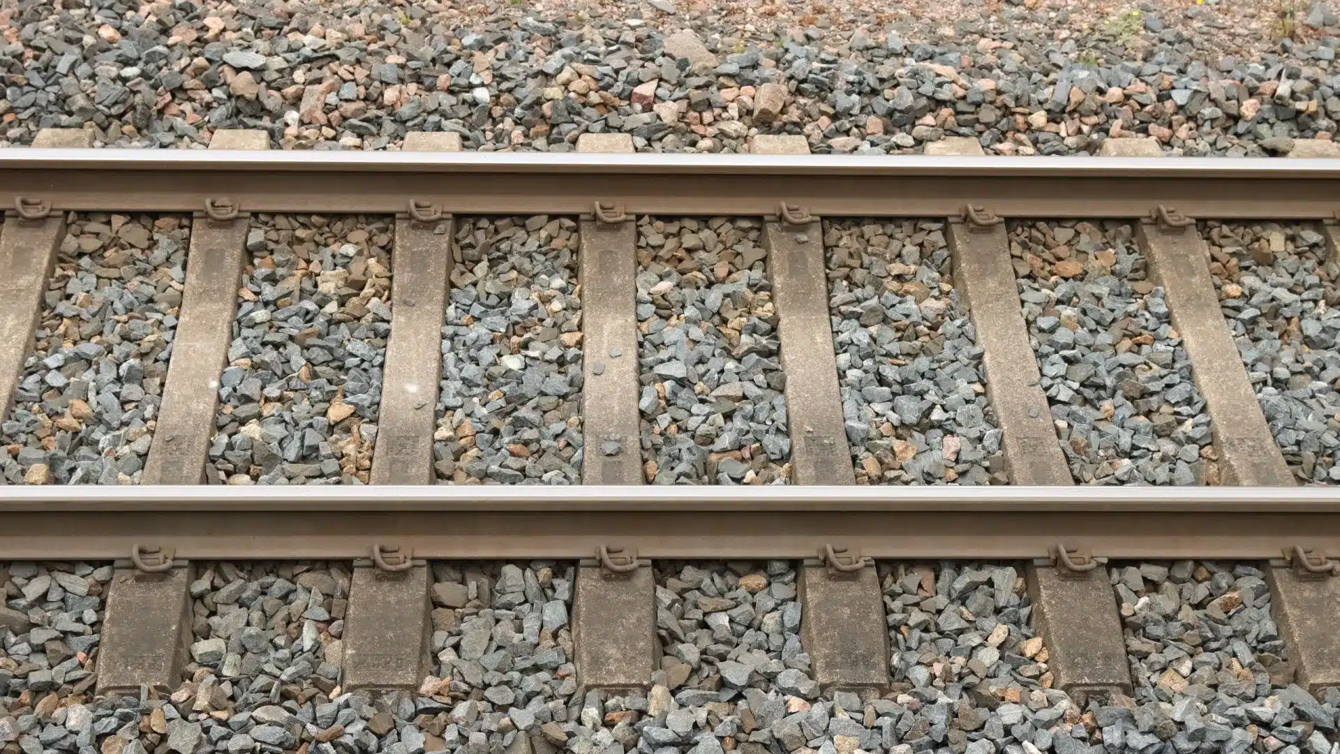 Un motocycliste meurt écrasé par un train à Barcelos.