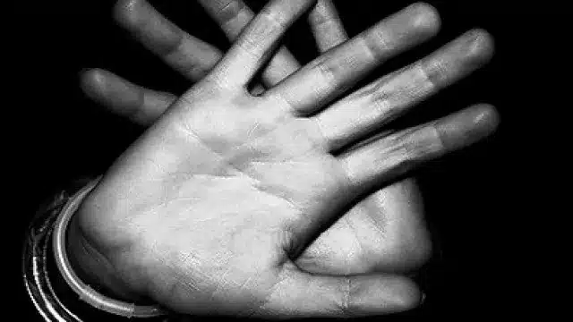 Un professeur de conservatoire soupçonné d'abus sexuel est interdit d'exercer.