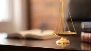 Un suspecté d'avoir trompé avec des messages "Bonjour papa, Bonjour maman" déclare être innocent.