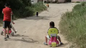 Une cinquantaine de personnes vivent sans eau ni électricité en attendant d'être relogées à Vila Franca.